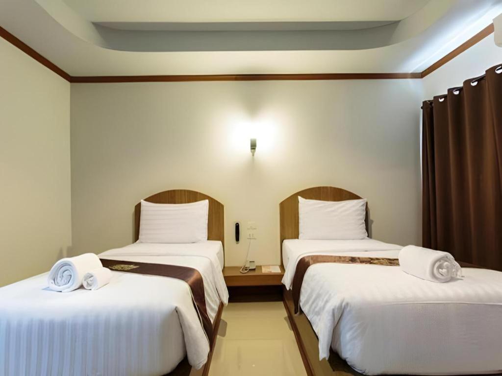 Thada Chateau Hotel Buriram Exterior foto