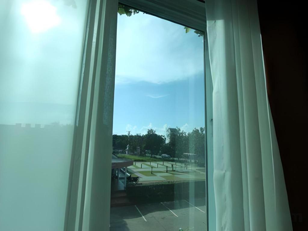 Thada Chateau Hotel Buriram Exterior foto